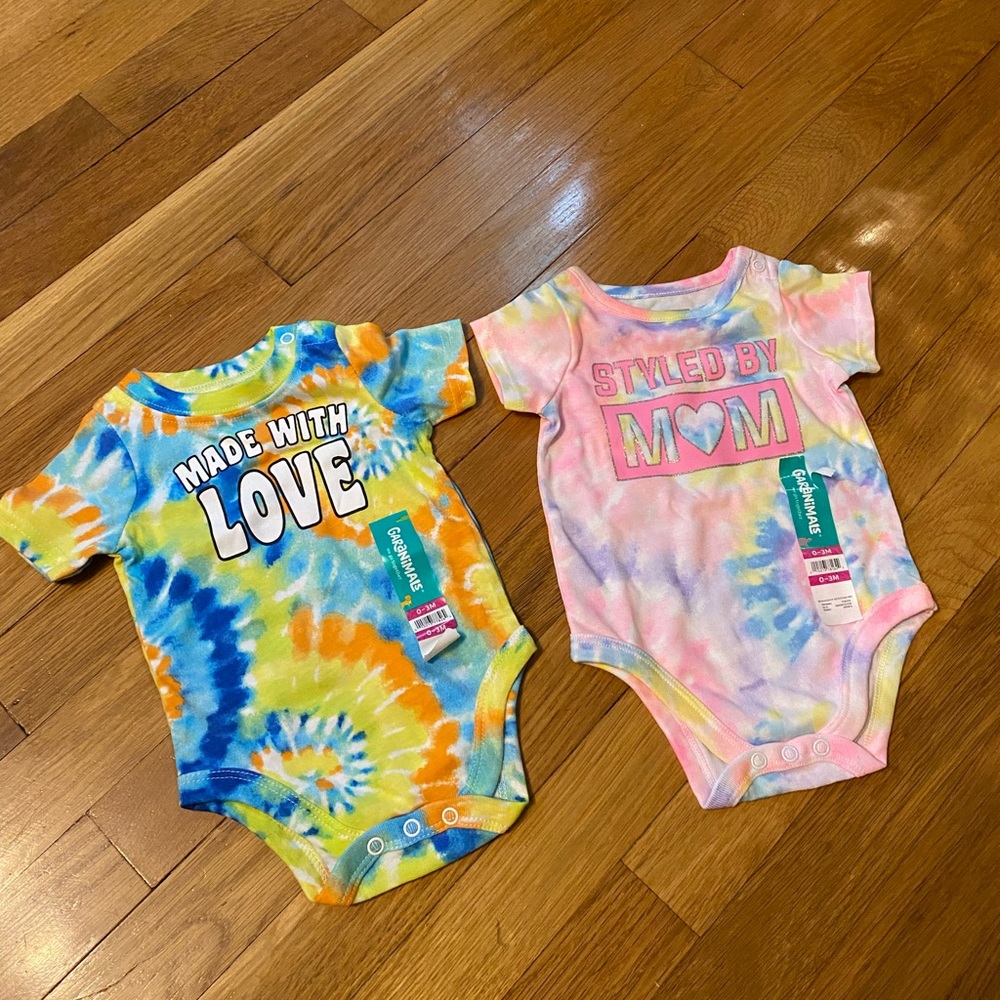 2 NWT tie dye onesies 0-3m